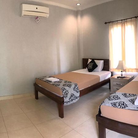 A_One House Hotel Nusa Lembongan  Exterior photo