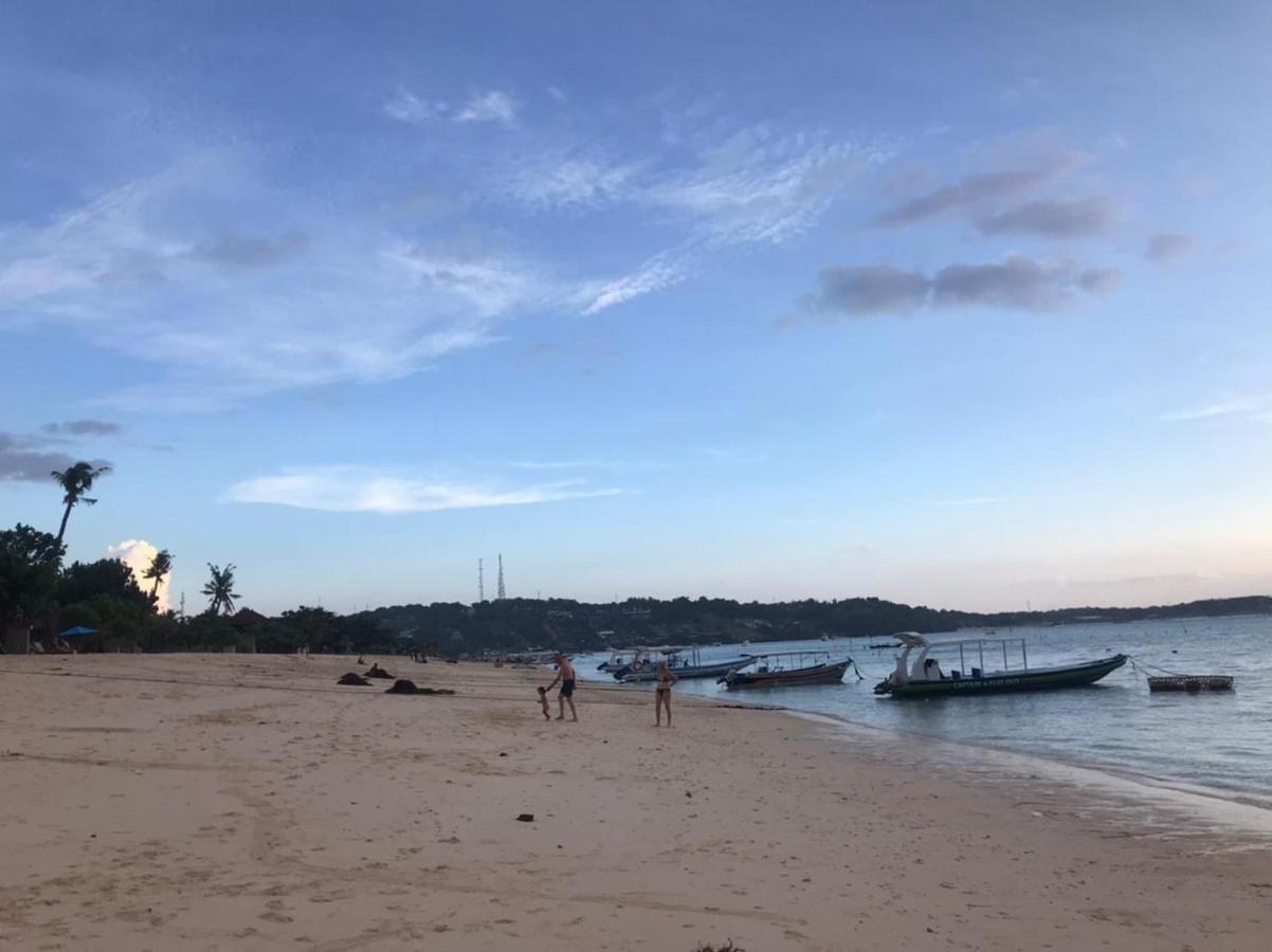 A_One House Hotel Nusa Lembongan  Exterior photo