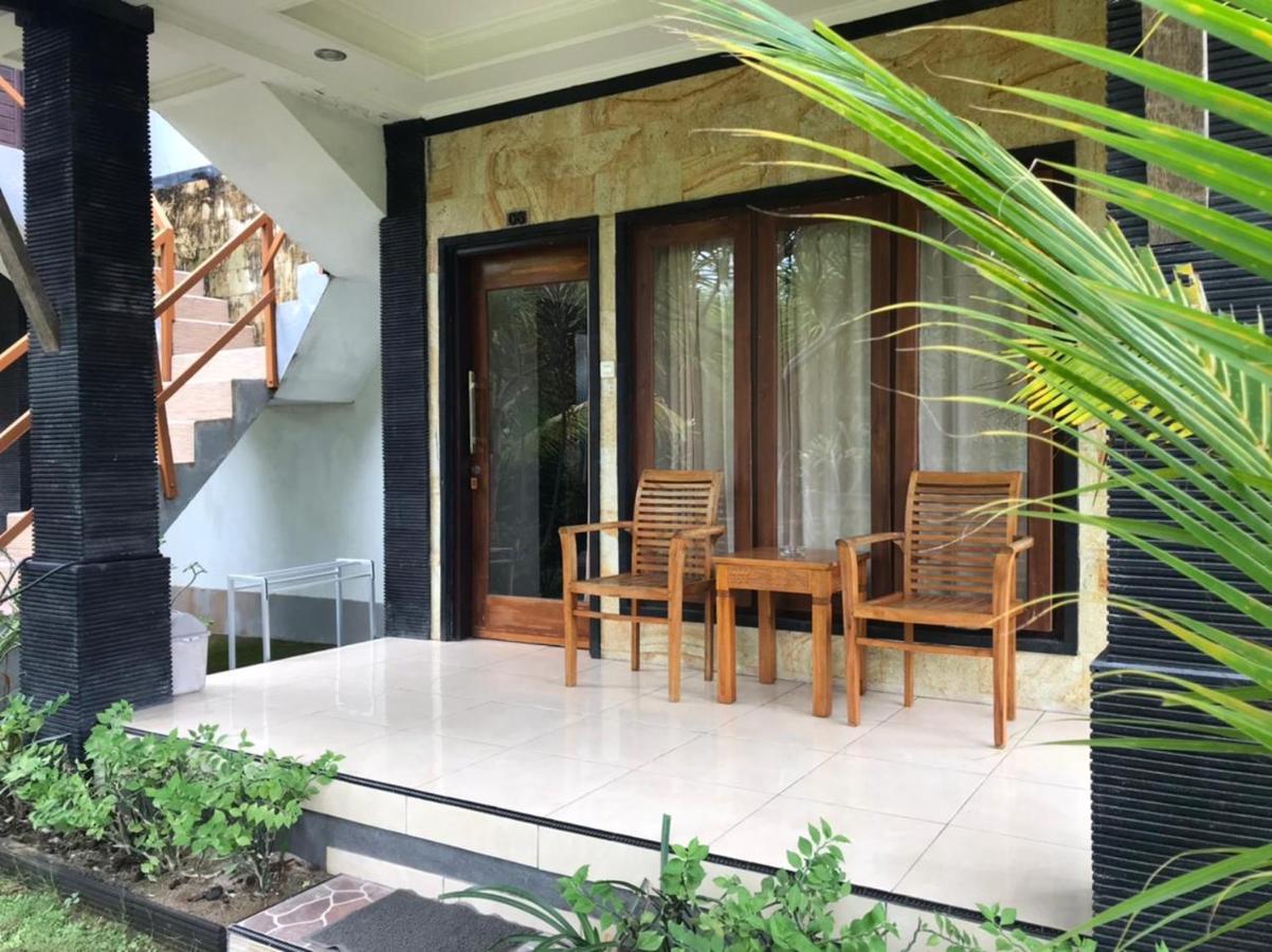 A_One House Hotel Nusa Lembongan  Exterior photo